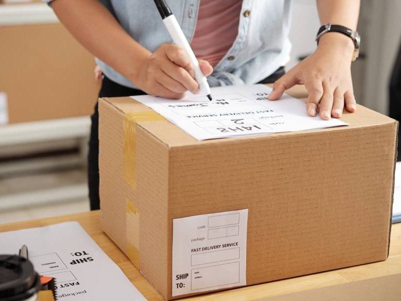 Geelongtaxi Parcel Delivery Image